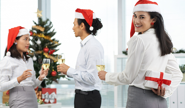 Give Priceless Holiday Gifts to Staff for Free